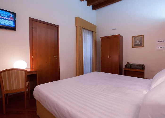 Hotell Flora Cagliari