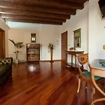 Flora Otel 4*