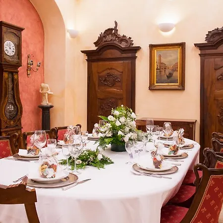 Flora 4* كالياري