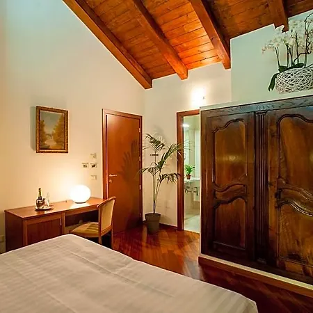 Hotel Flora 4*